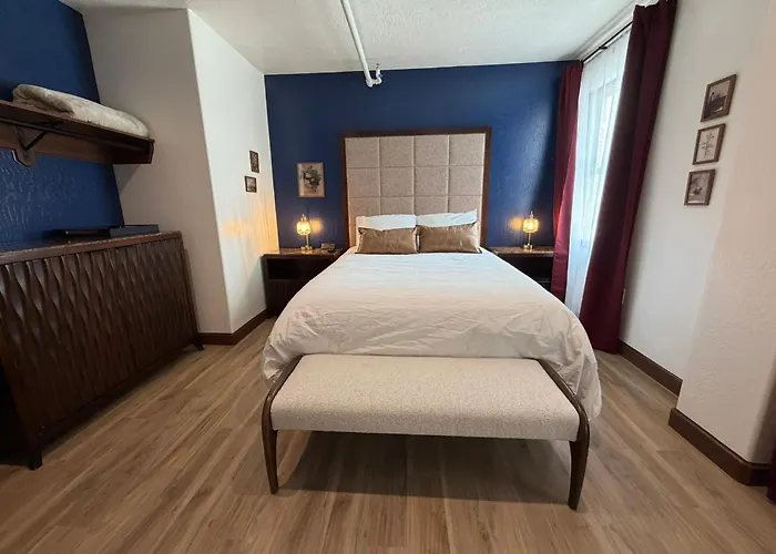 Hotel Historic Tomahawk